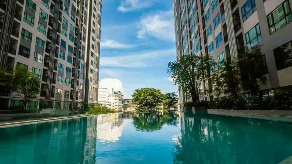 The Base Central Pattaya Exterior foto
